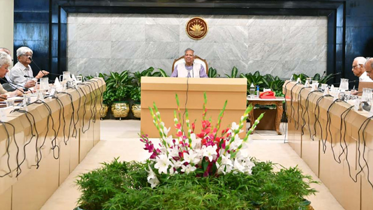 প্রধান উপদেষ্টার সভাপতিত্বে উপদেষ্টা পরিষদের ৩৬তম সভা অনুষ্ঠিত